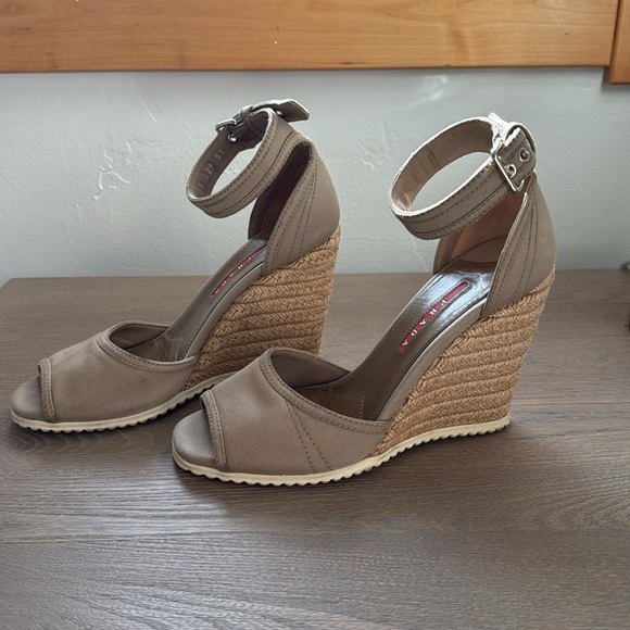Authentic Prada size 37 canvas and seisel peep toe Mary Jane wedge sandal. - Picture 3 of 8